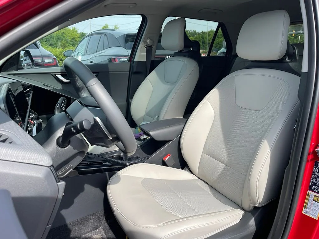 Certified Used 2025 Runway Red Kia EX Touring image 11