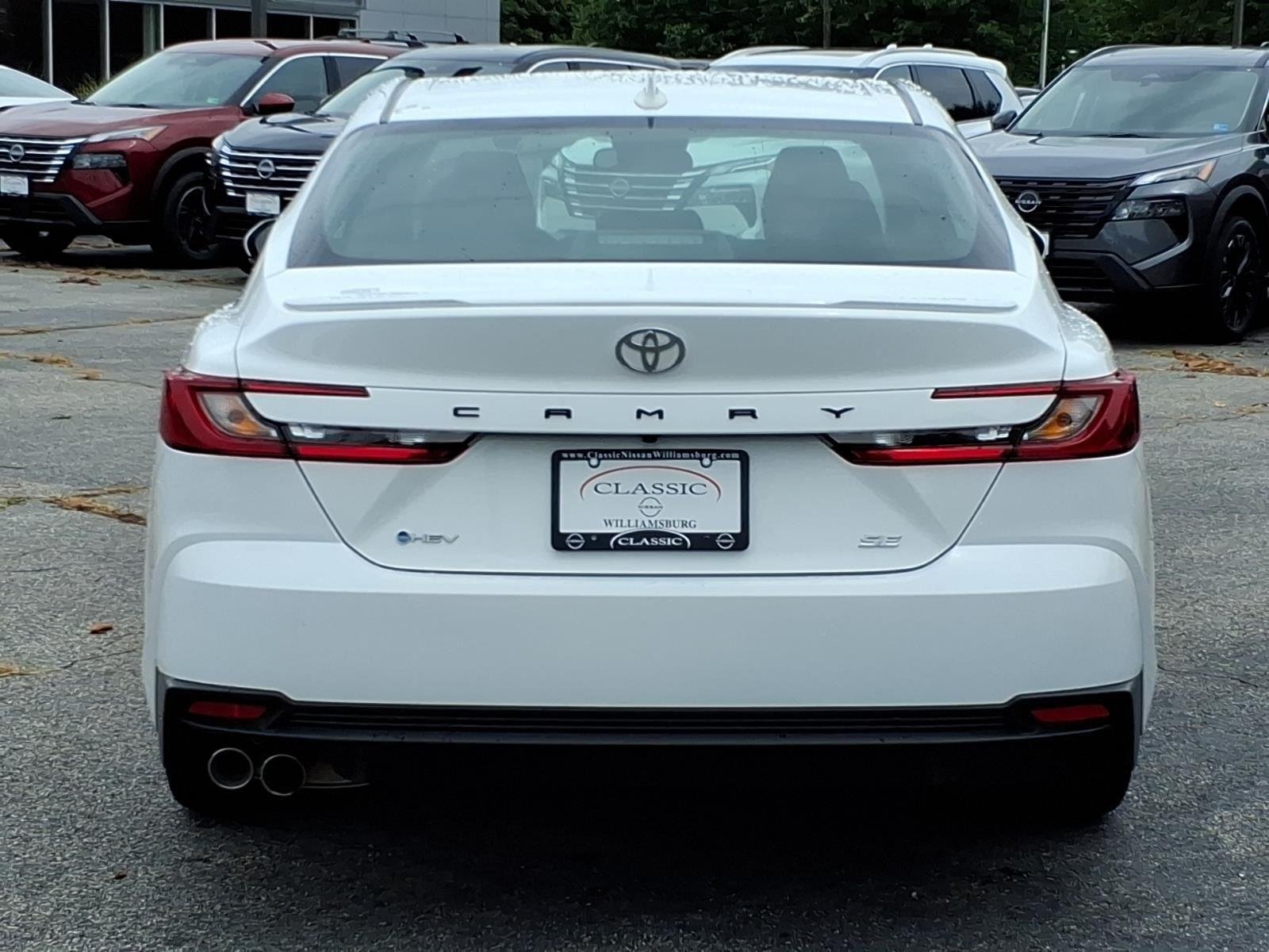 Used 2025 WHITE TOYOTA  image 8