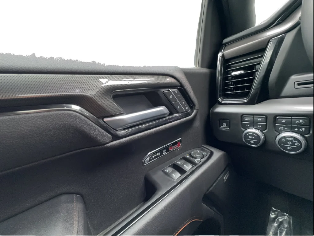 Used 2025 White GMC AT4 image 52
