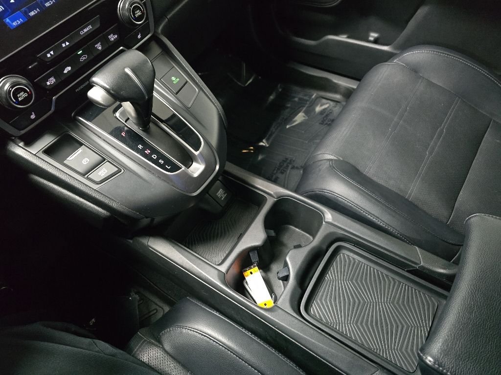 Used 2018 Crystal Black Pearl Honda Touring image 27