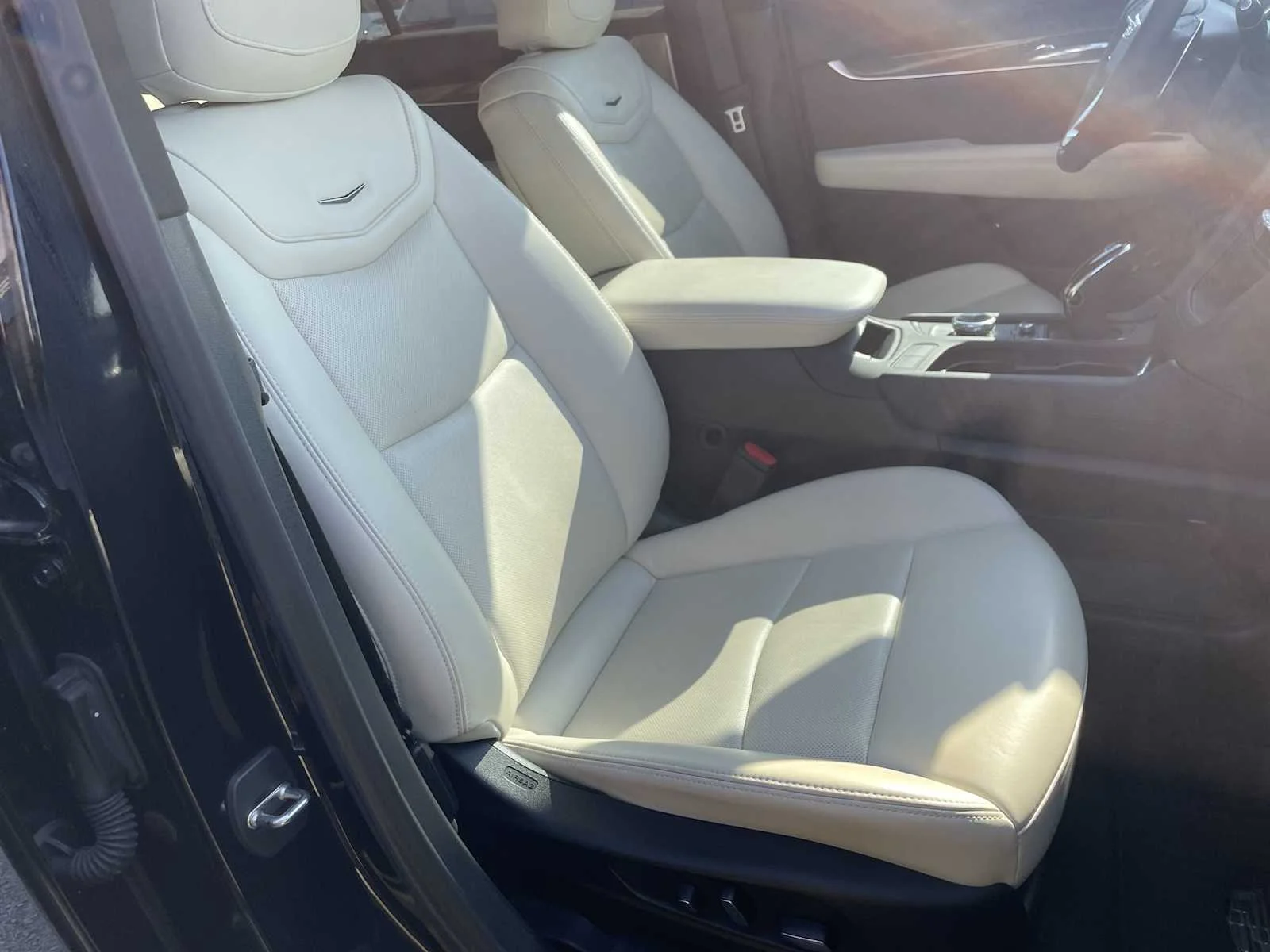 2023 Cadillac XT6 Sport - Photo 30