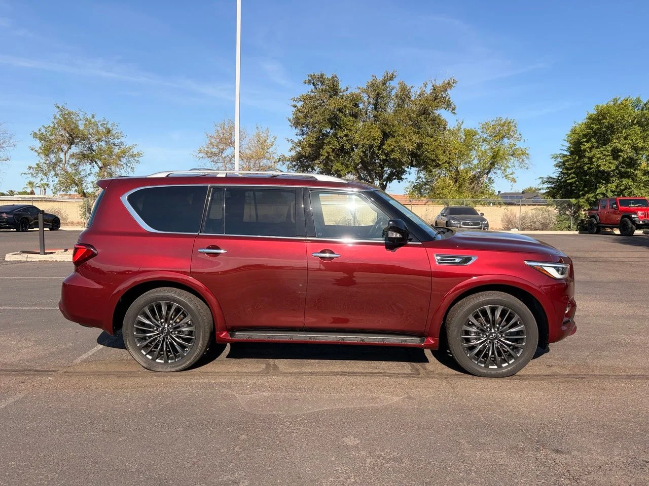 Used 2022 Coulis Red INFINITI Premium Select image 5