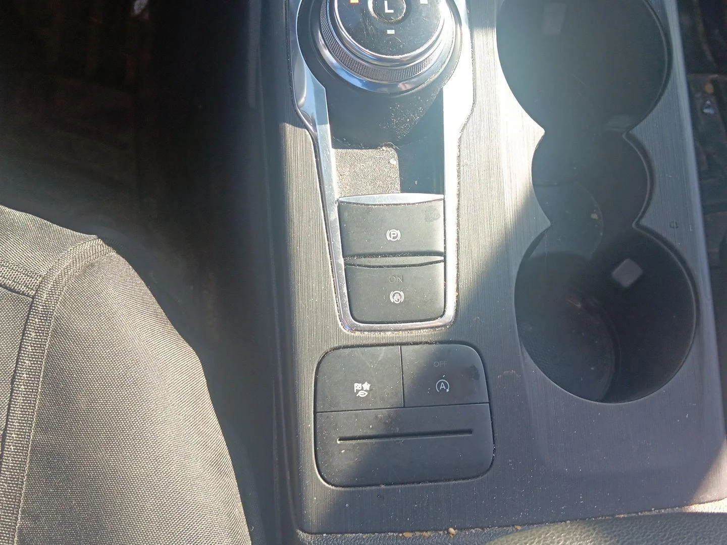Used 2020 Dark Persian Green Ford SE image 16