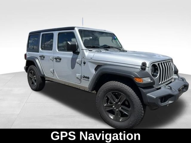 Used 2022 Silver Jeep Unlimited Sport Altitude image 3