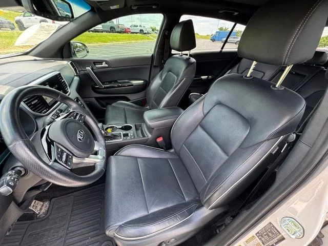 Used 2020 Snow White Pearl Kia SX image 15
