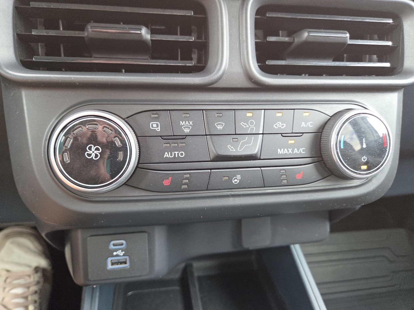 Used 2023 Avalanche Gray Ford XLT Advanced AWD SuperCrew image 30
