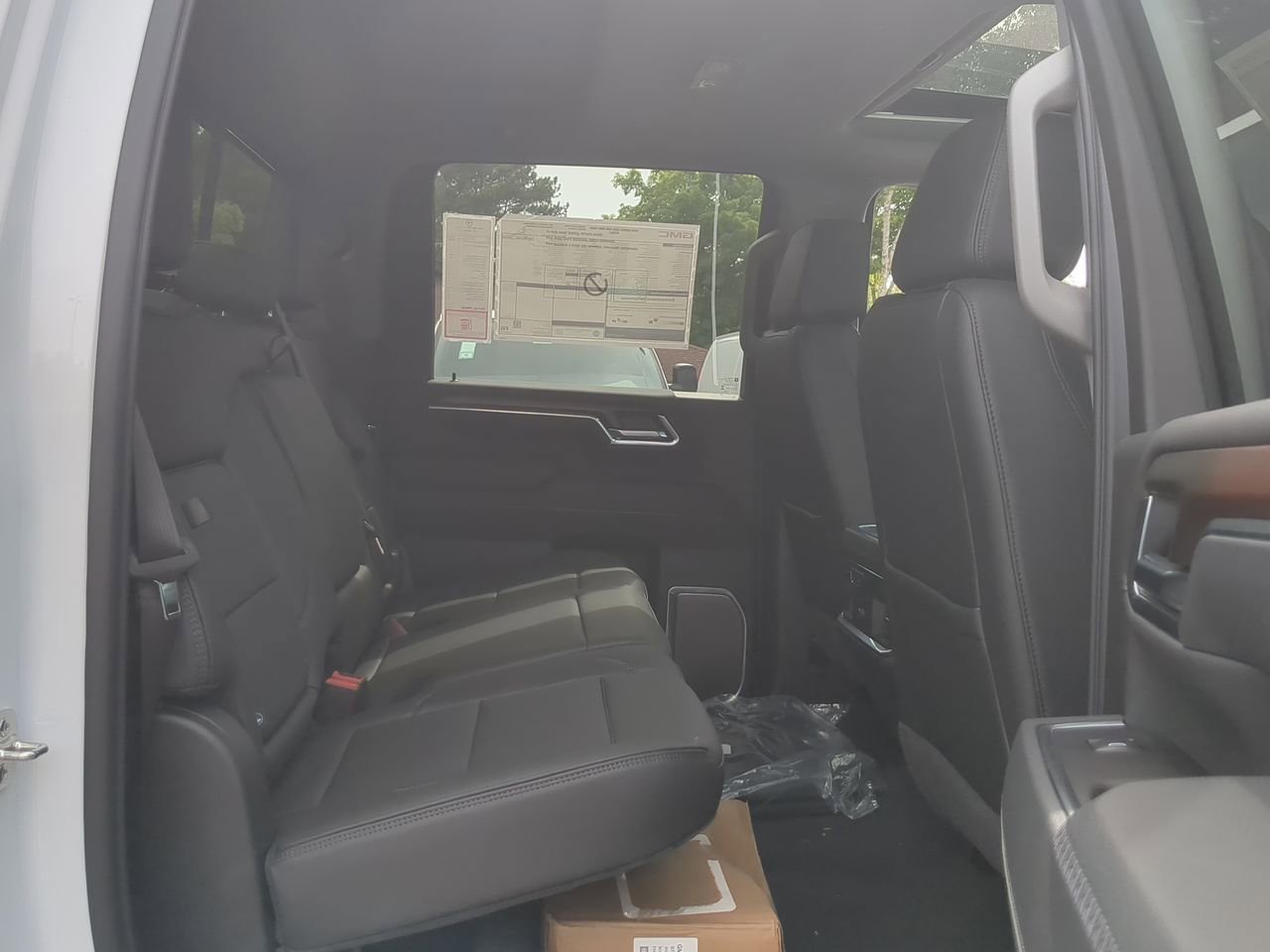 2026 GMC Sierra 3500HD Denali - Photo 28