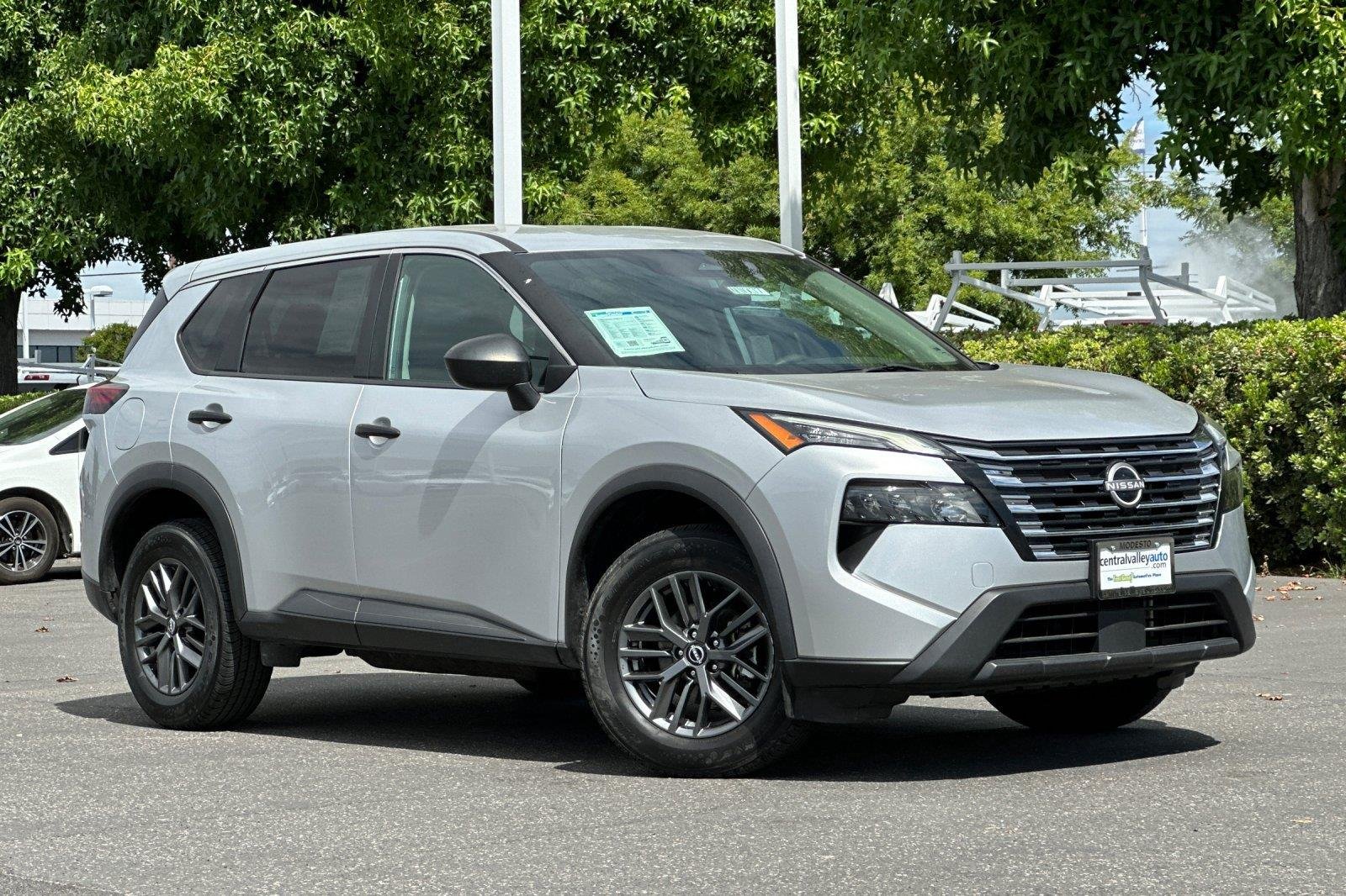 Used 2024 Brilliant Silver Metallic Nissan S image 2