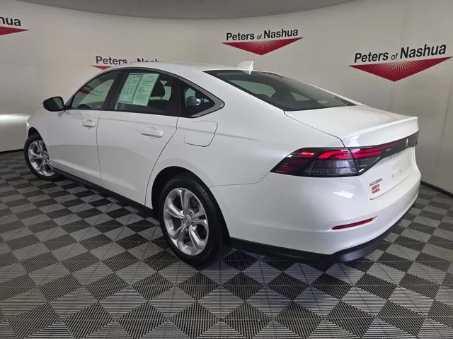 Used 2025 White Honda LX image 25