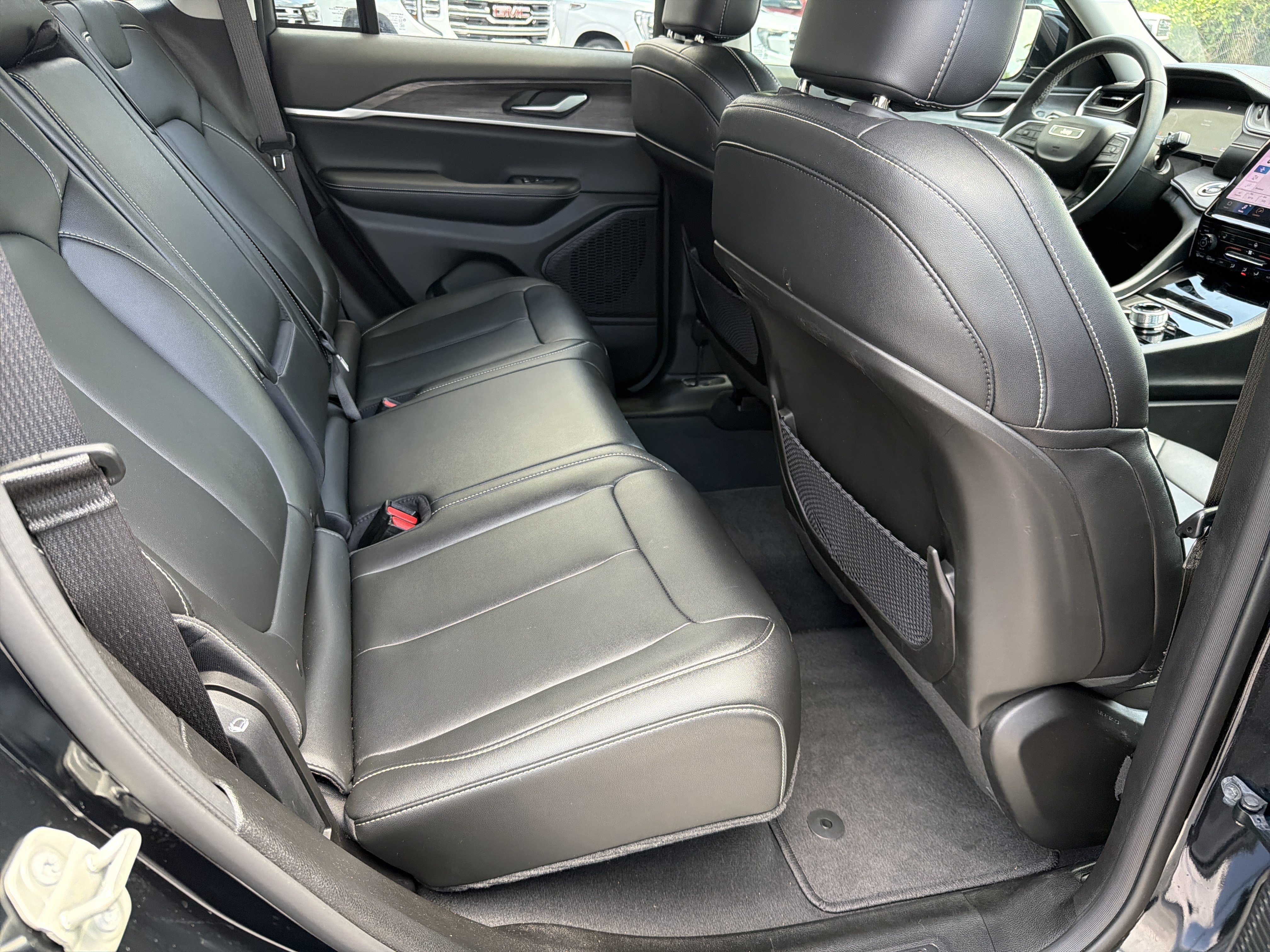 2023 Jeep Grand Cherokee Limited - Photo 16