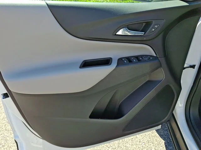 Used 2020 Summit White Chevrolet LS image 12