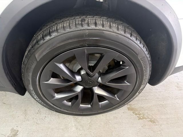 2022 Tesla Model X Long Range - Photo 28
