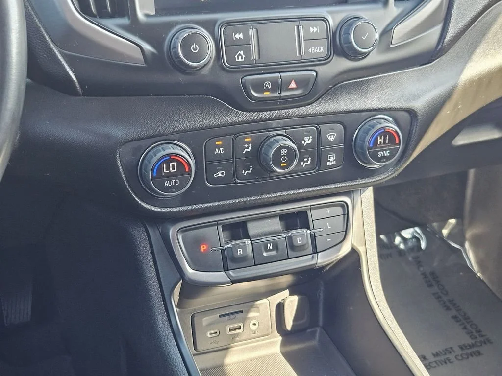 Used 2023 Sterling Metallic GMC AT4 image 21