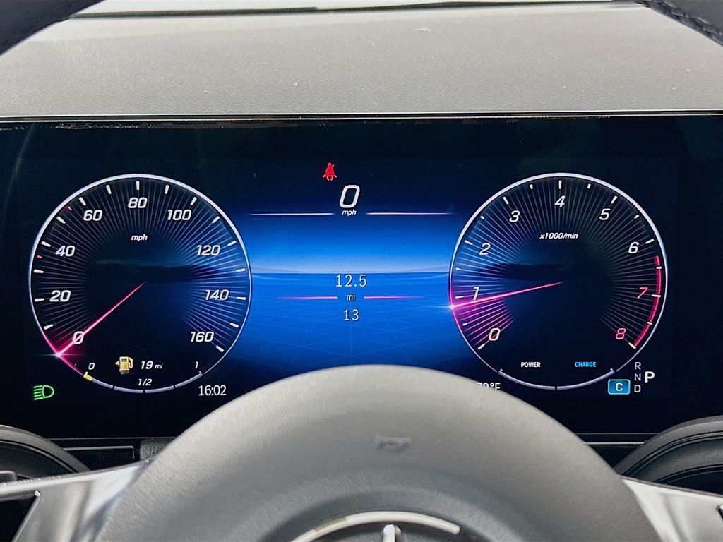 New 2026 Polar White Mercedes-Benz GLA 250 image 12