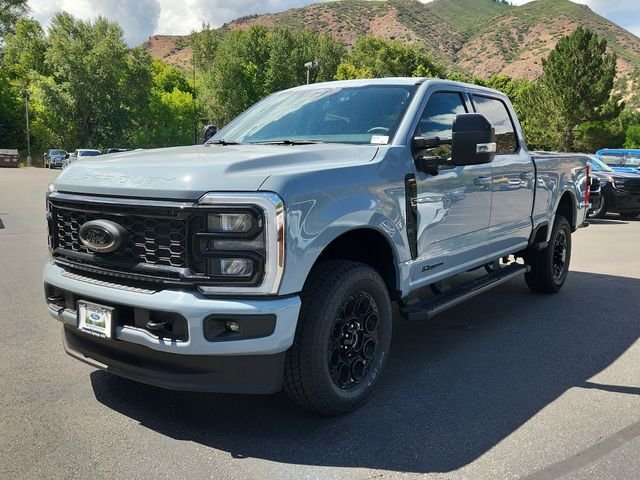 New 2026 Glacier Gray Metallic Tri-Coat Ford F-250® Lariat® image 5