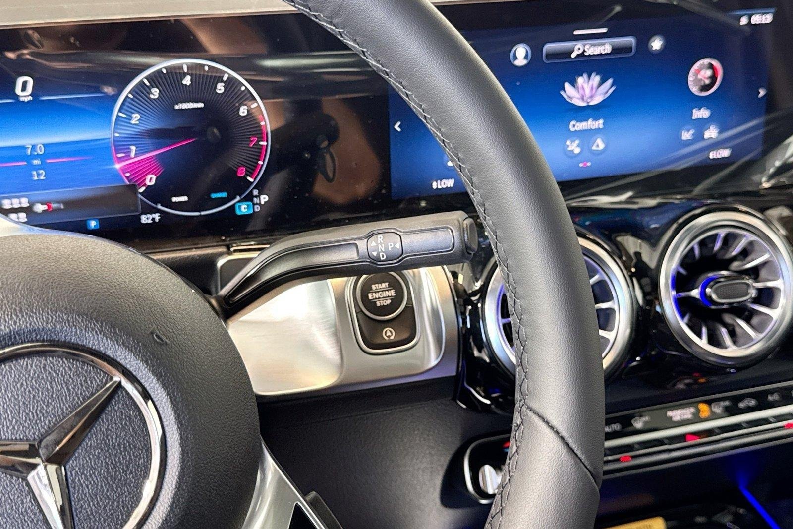 New 2026 Cirrus Silver Metallic Mercedes-Benz GLB 250 image 15