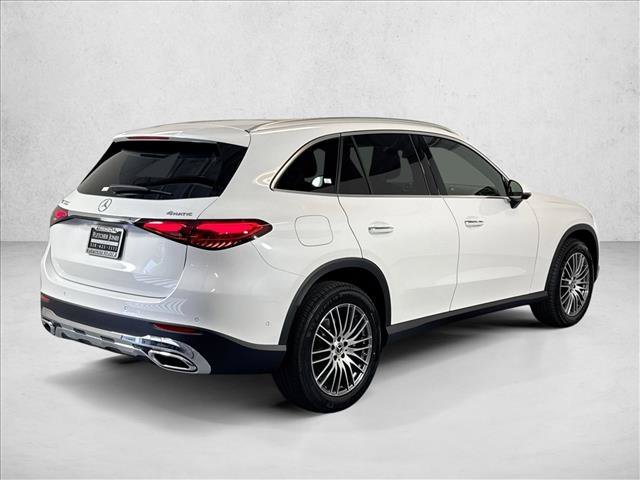New 2026 MANUFAKTUR Moonlight White Metallic Mercedes-Benz GLC 300 image 35