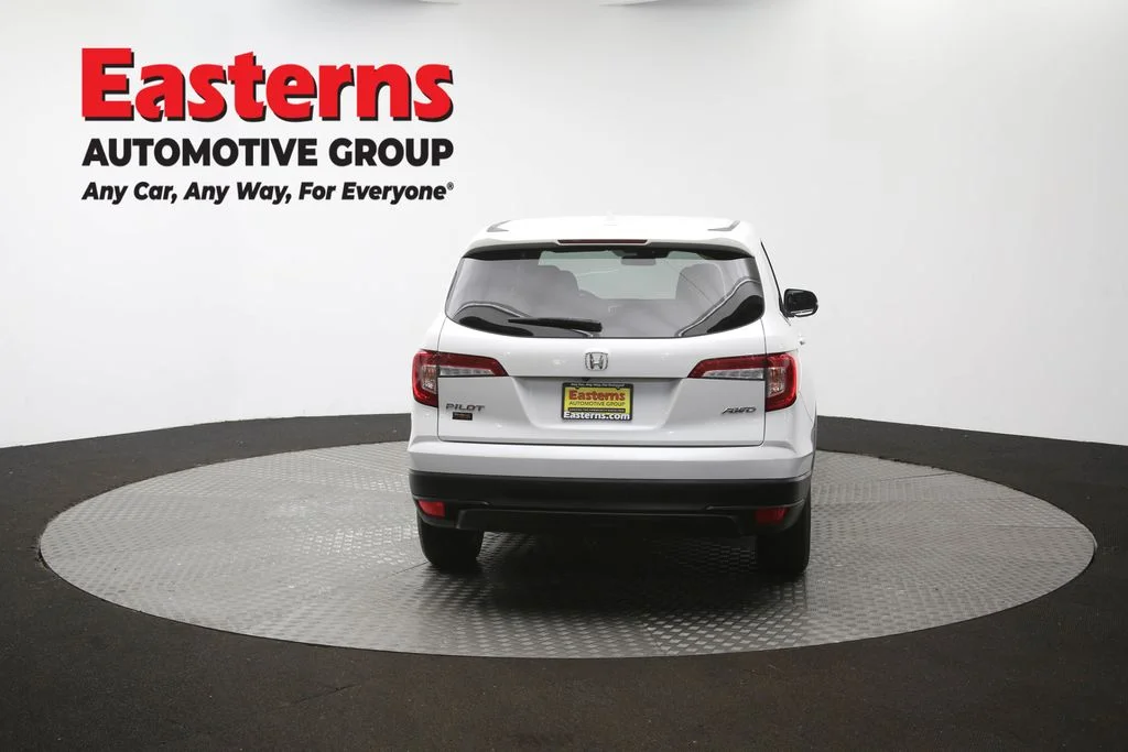 Used 2021 White Honda EX image 37