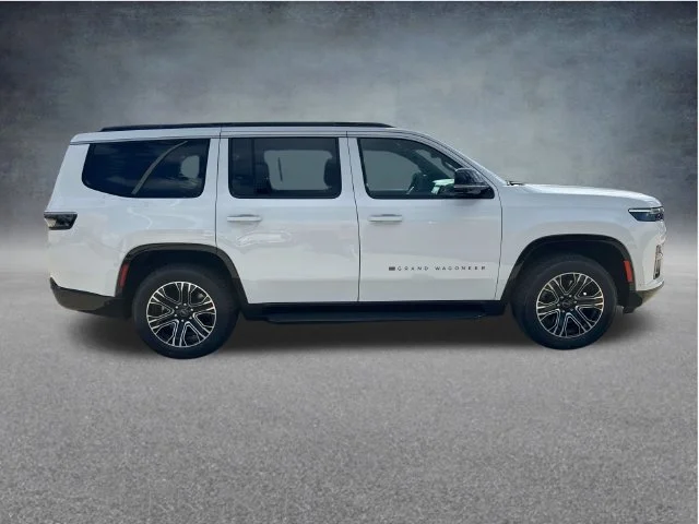 New 2026 Bright White Clear-Coat Exterior Paint Jeep  image 9