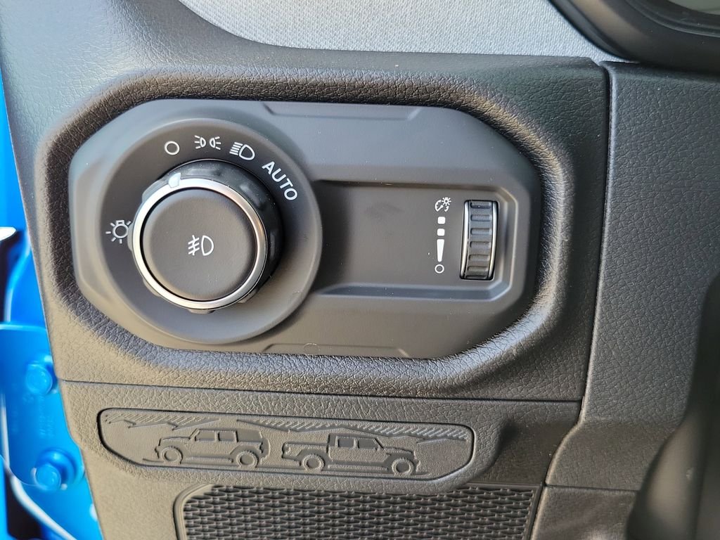 New 2026 Hydro Blue Pearl-Coat Exterior Paint Jeep Sport S image 23