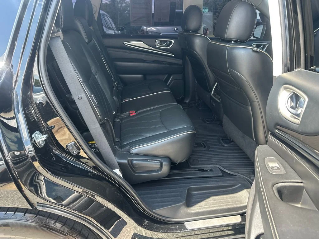 Used 2020 Black INFINITI LUXE image 13