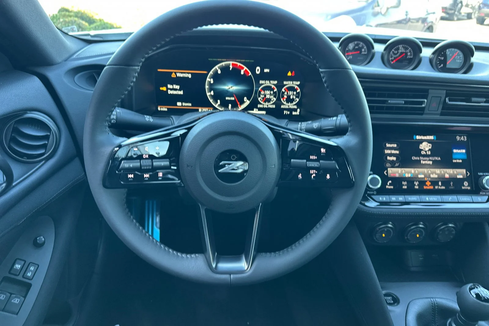 New 2026 Pearl White TriCoat / Super Black Two-tone Nissan Sport image 13