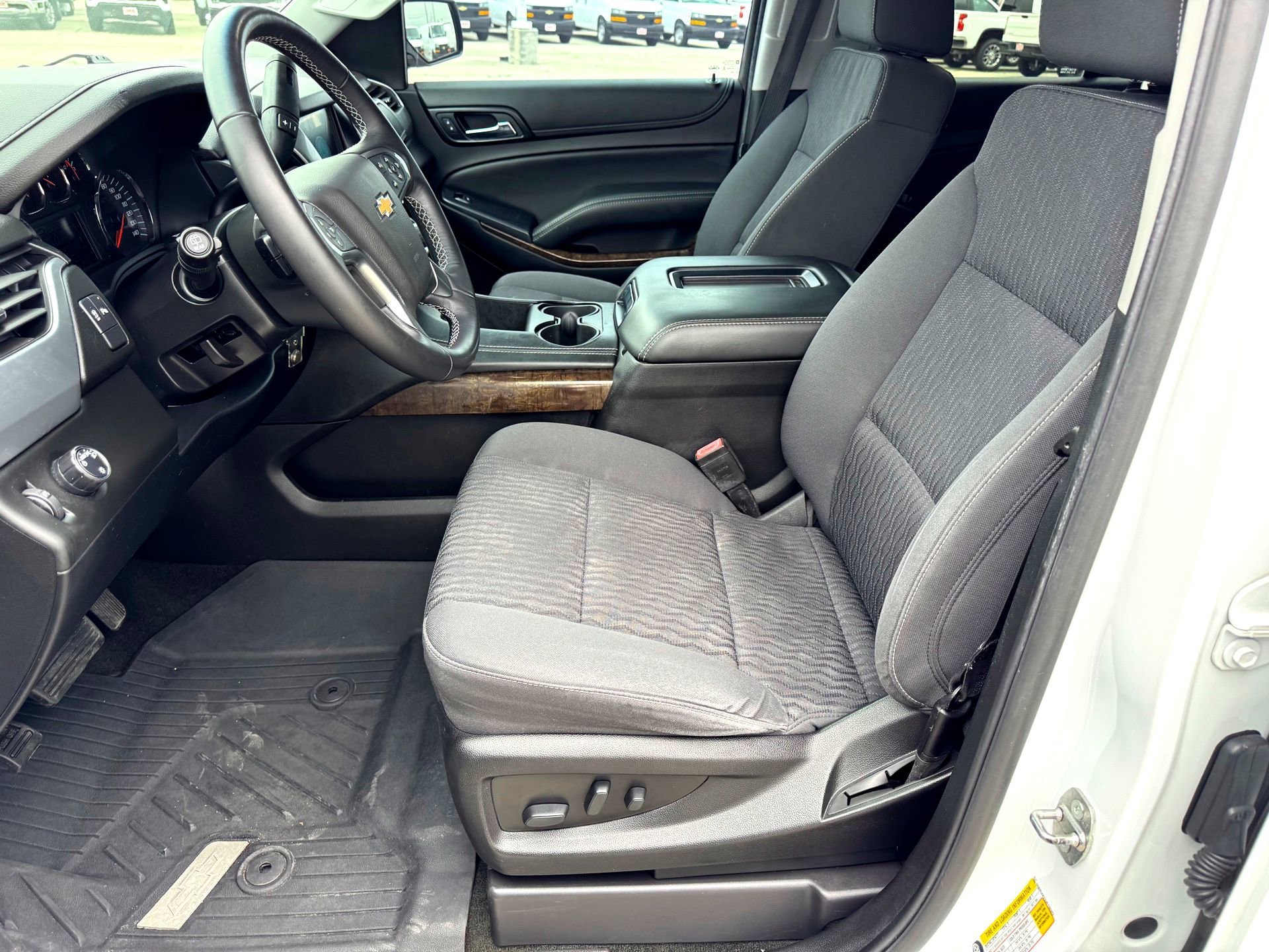 Used 2018 SUMMIT WHITE Chevrolet LS image 12