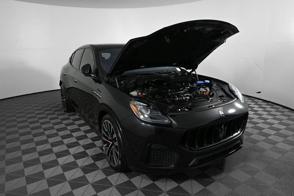 Used 2023 Nero Tempesta Metallic Maserati Modena image 32
