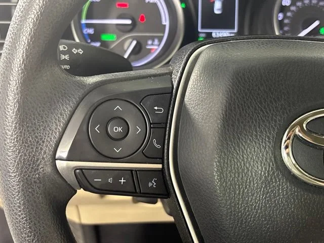 Used 2023  Toyota Hybrid LE image 13