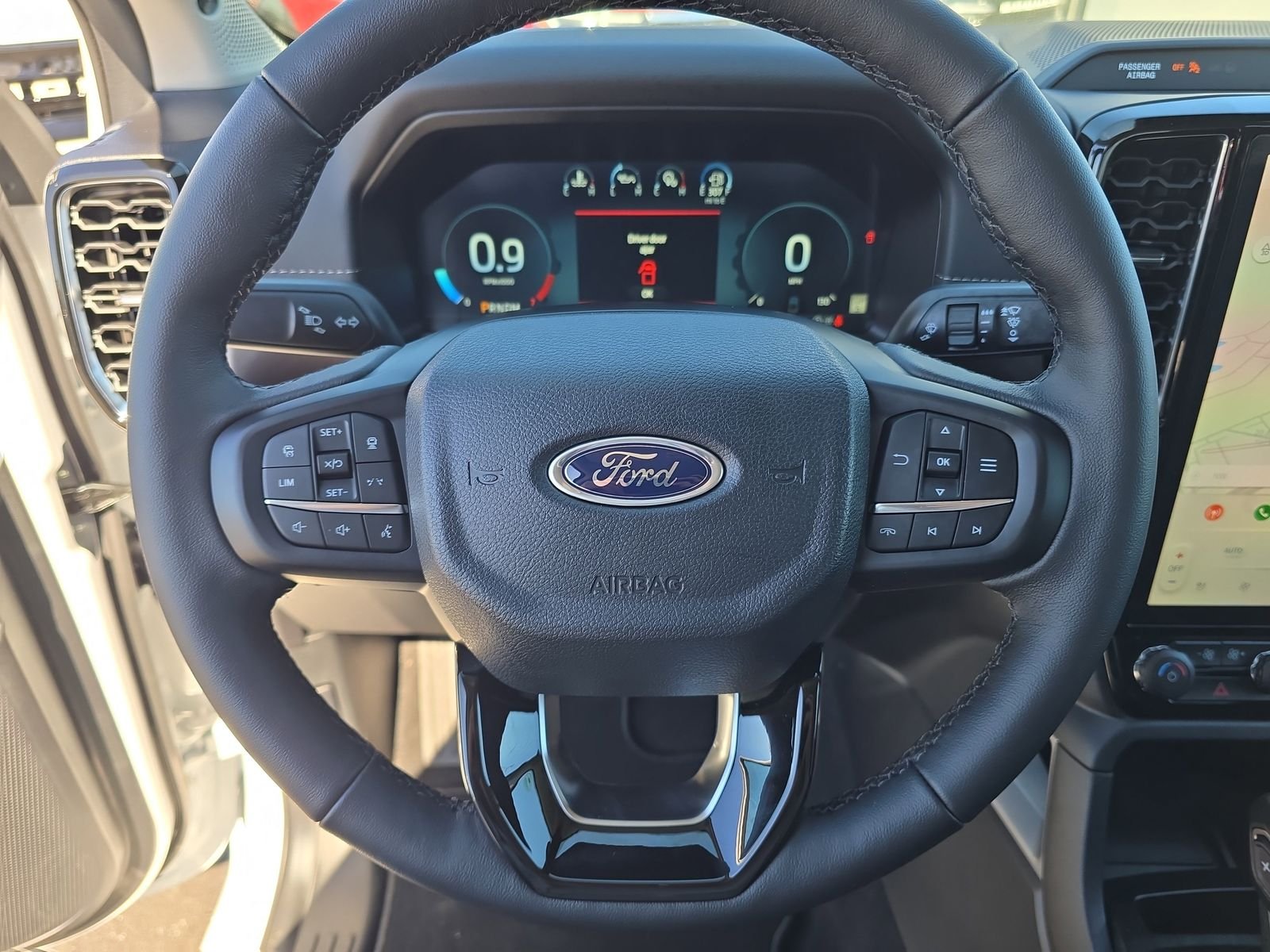 New 2025 Oxford White Ford Lariat image 24