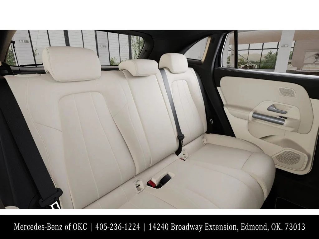 New 2026 Black Mercedes-Benz GLA 250 image 5