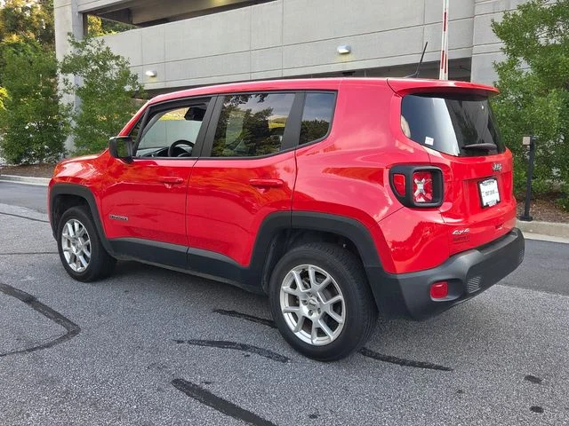 Used 2023 Red Jeep Latitude image 6