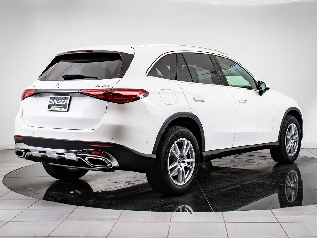 Used 2025 Polar White Mercedes-Benz GLC 300 image 10