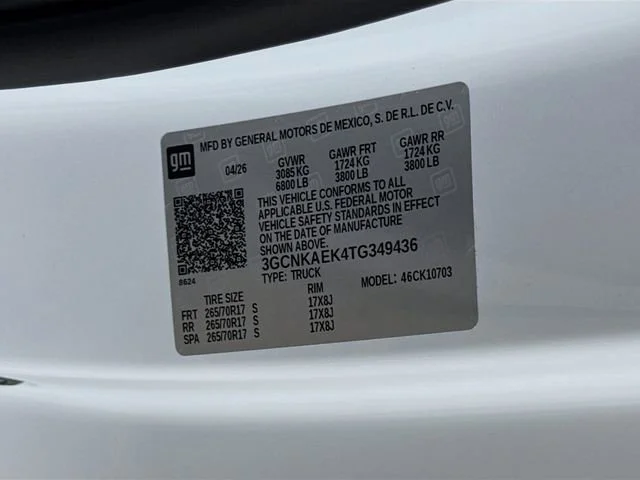 New 2026 Summit White Chevrolet WT image 29
