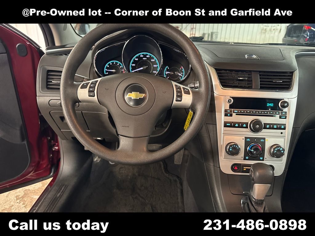 Used 2011 Red Jewel Tintcoat Chevrolet LT w/1LT image 17