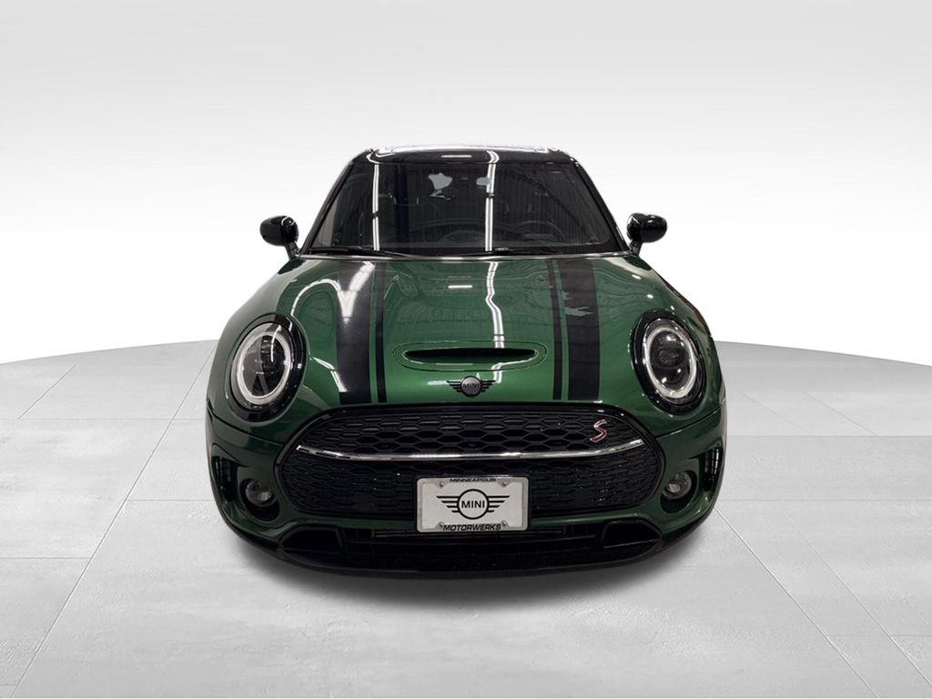Certified Used 2024 British Racing Green IV Met MINI  image 8