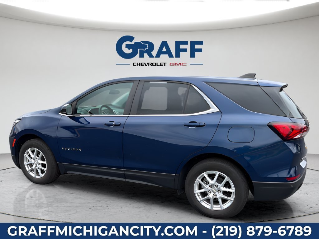 Used 2022 BLUE GLOW METALLIC Chevrolet LT image 4