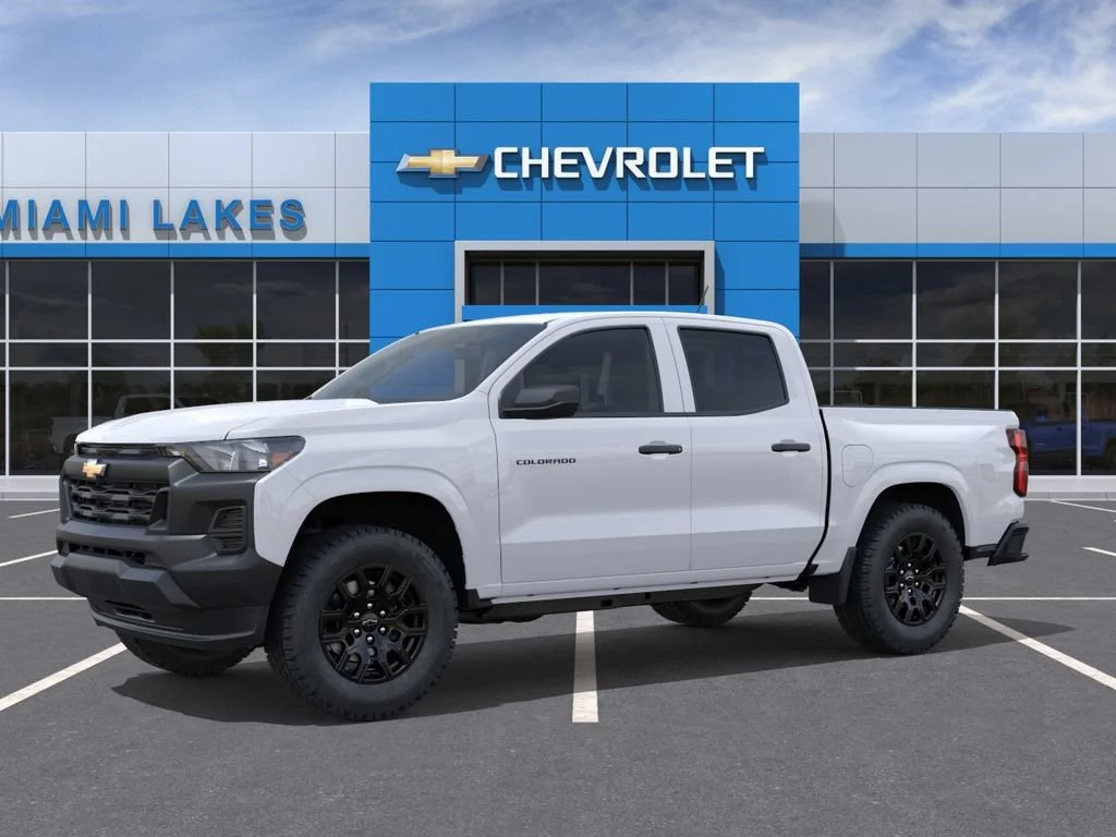 New 2026 Summit White Chevrolet WT image 2