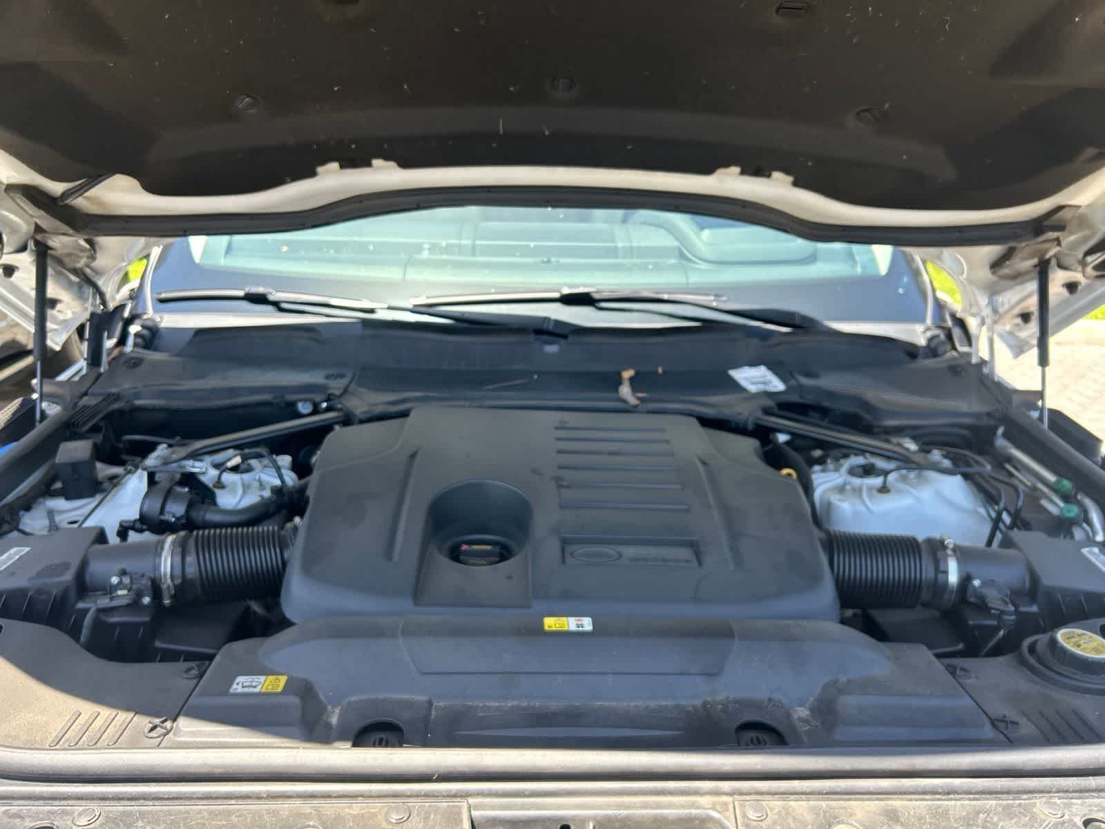 Used 2020  Land Rover HSE image 19