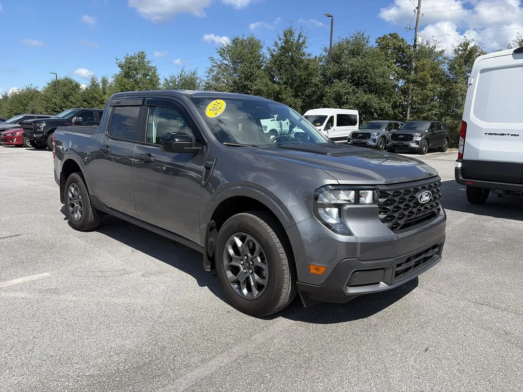 Used 2025 Gray Ford XLT image 9