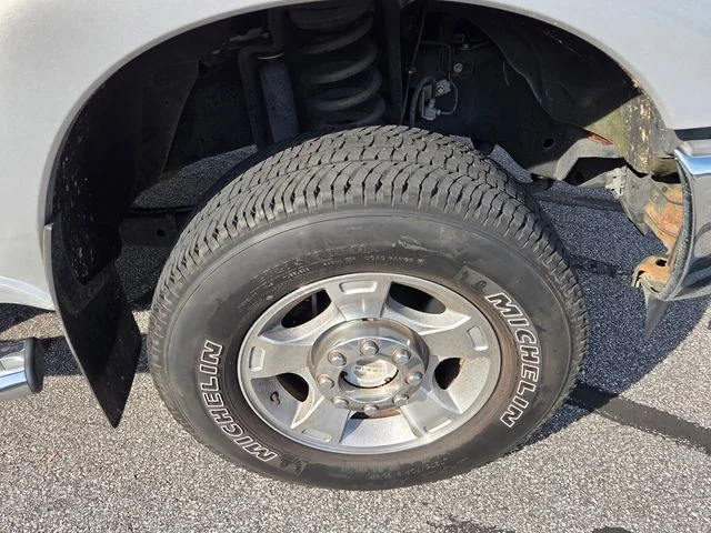 Used 2016 Silver Ford XLT image 11