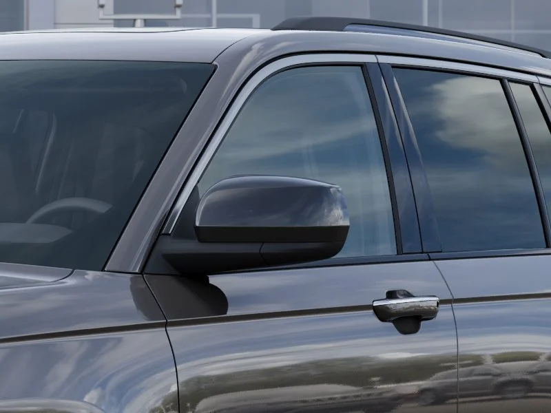 New 2026 Baltic Gray Metallic Clear-Coat Exterior Paint Jeep Limited Reserve image 12