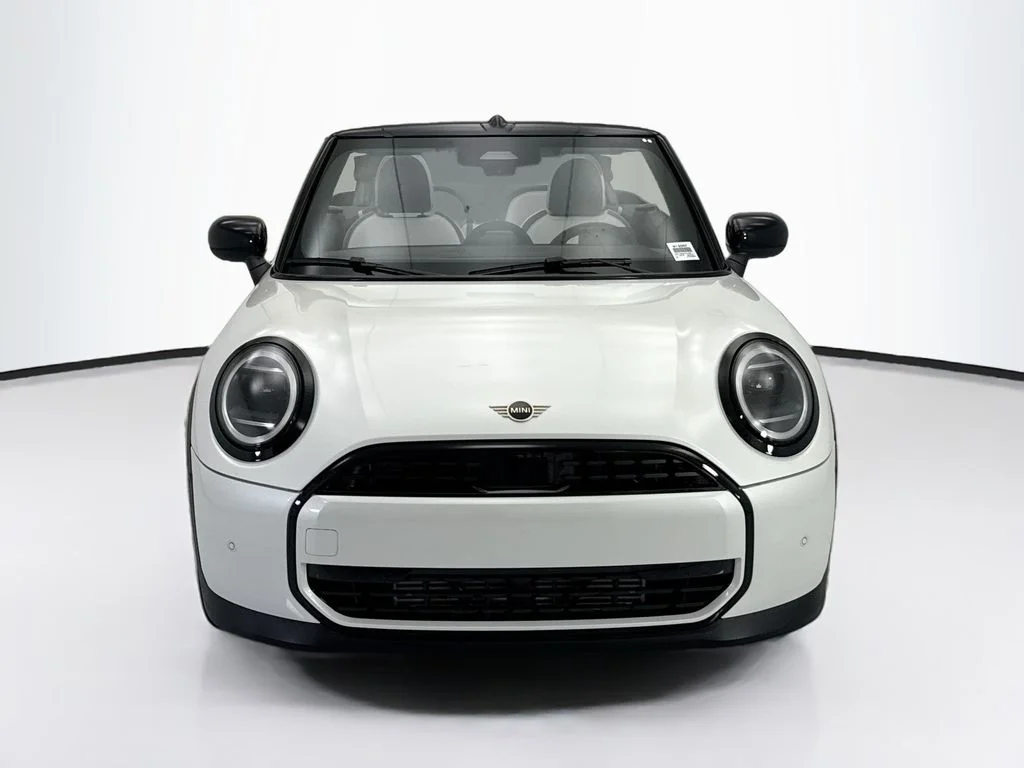 New 2026 Nanuq White Metallic MINI Signature Plus image 2