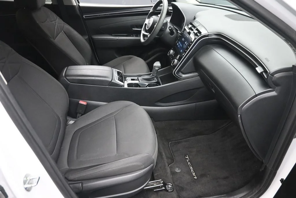 Used 2022 Gray Hyundai SEL image 9