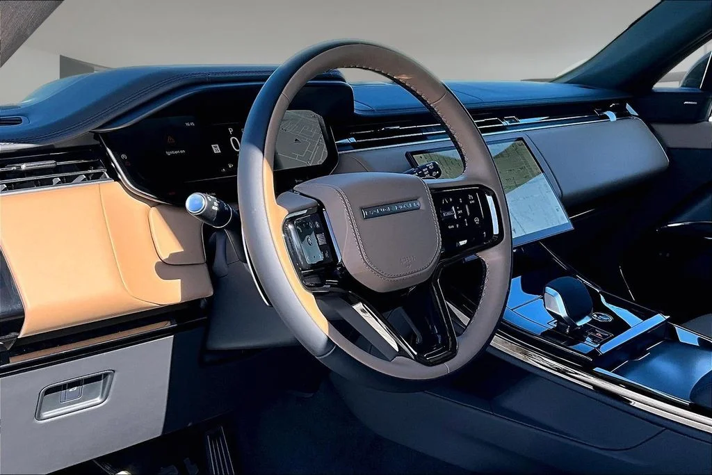 New 2026 Beige Land Rover Dynamic SE image 7