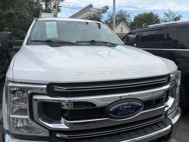 Used 2021 White Ford XLT image 2