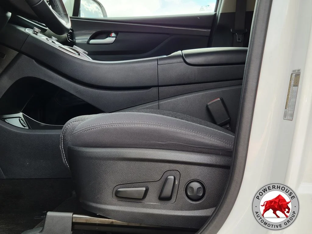 Used 2023 White Hyundai SEL image 25