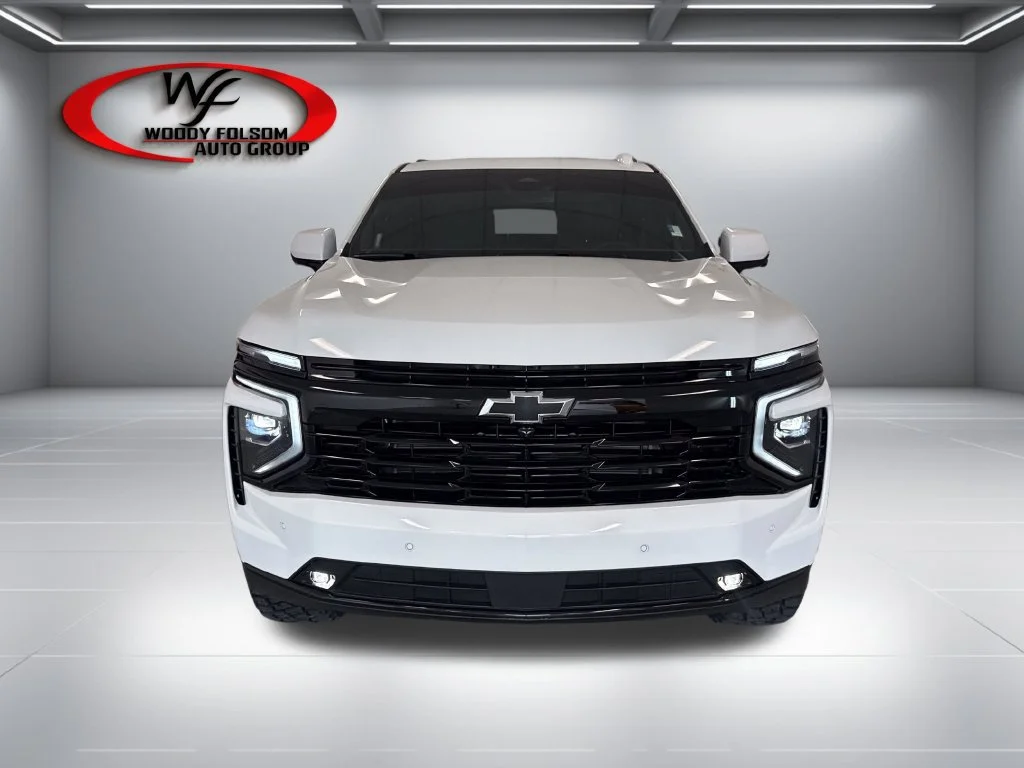 New 2026 Summit White Chevrolet RST image 2