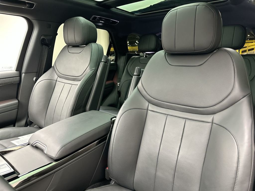 Certified Used 2024 Santorini Black Metallic Land Rover SE image 22