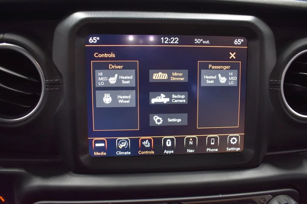 Used 2021 Green Jeep Overland image 23